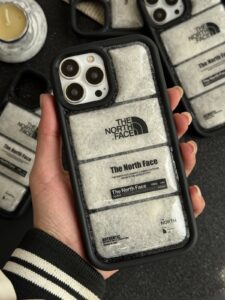 قاب موبایل آیفون پافر یخی