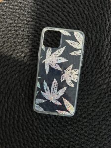 قاب موبایل آیفون برگ نقره ای فلزی - تصویر 3