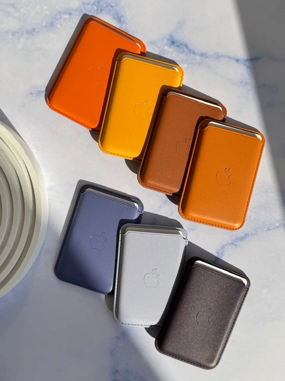 5aa9bb جاکارتی مگ سیف اپل Leather wallet magsafe (کدa0069) - تصویر 1