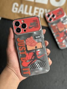 قاب موبایل آیفون نایک جردن بارکد قرمز محافظ لنزدار