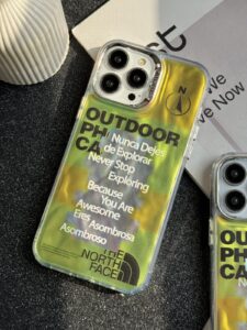 قاب موبایل آیفون نورث فیس فسفری شبرنگ - تصویر 2