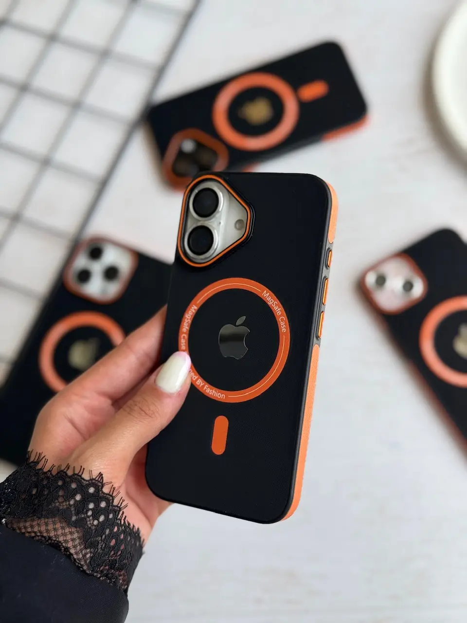 83aa17 قاب Orange Grip MagSafe (کدC2009) - تصویر 1