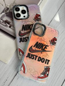 قاب موبایل آیفون کتونی نایکی جردن هلوگرامی - تصویر 3