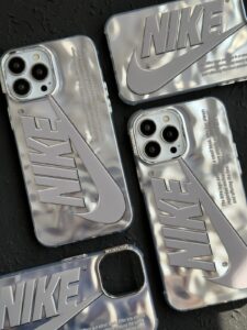 قاب موبایل آیفون نایک کرومی برجسته - تصویر 2