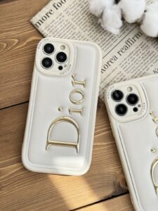 قاب موبایل آیفون دیور بالشتی لوگو طلایی - تصویر 2