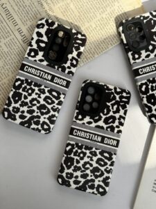 قاب موبایل سامسونگ کریستین دیورپاریس دوربین قلبی محافظ لنز سیاه و سفید - تصویر 2