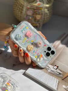 قاب موبایل آیفون اپوکسی بیرنگ روز شاد خرس و خرگوش برجسته + آویزست - تصویر 3