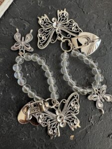 بند و آویز پروانه فلزی چسبی - تصویر 3