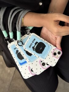 قاب موبایل آیفون گربه نایس کت جاکارتی دار بندی - تصویر 3