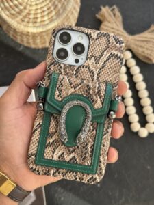 قاب موبایل آیفون پوست ماری پایتون جاکارتی و بند بلند