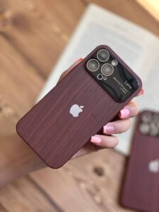 قاب موبایل آیفون کلاسیک طرح چوب و شیشه محافظ لنزدار - تصویر 3