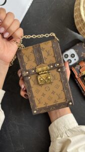 کیف فری سایز یک طرفه لویی ویتون صندوقی + بندزنجیری