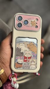 قاب موبایل آیفون گربه اسکاتیش جاکارتی دار + بند و آویزمنگوله ست - تصویر 2