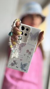 قاب موبایل ( آیفون - سامسونگ ) گل و پروانه لوناریا + بندست - تصویر 2