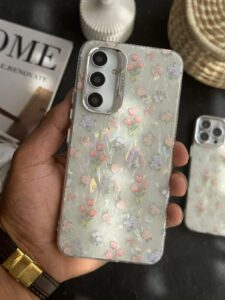 قاب موبایل ( آیفون - سامسونگ - شیائومی ) گل انگلیش هوم - تصویر 3