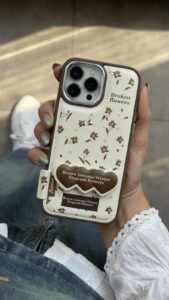 قاب موبایل آیفون گل چهارفصل فرگننت چرمی + استندقلبی - تصویر 2