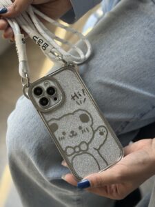 قاب موبایل سلام خرسی شاینی نقره ای + بند بلند آویز - تصویر 3