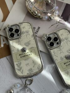 قاب موبایل آیفون باغ سلطنتی + بند ست مروارید - تصویر 2