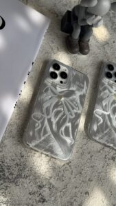 قاب موبایل آیفون بونات پاپیون شاینی نقره ای تک مروارید - تصویر 2