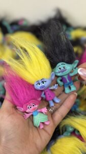 عروسک ترول ریزغولک