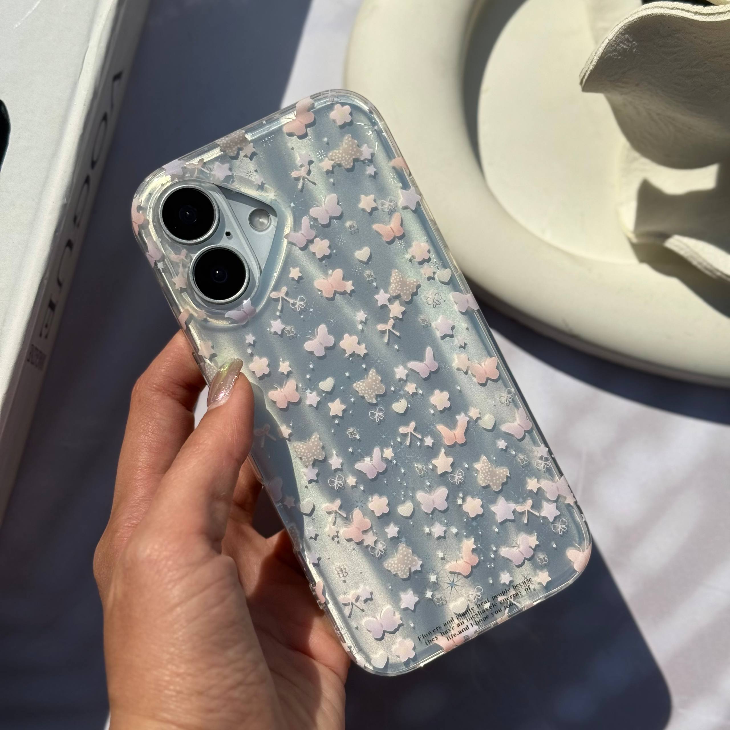 IMG_2795 قاب گوشی آیفون پروانه های رویایی - تصویر 1