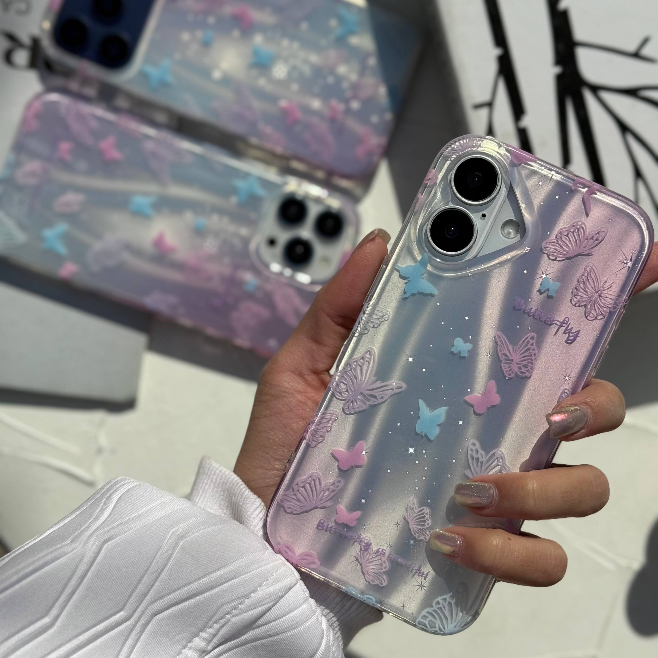 IMG_3294 قاب گوشی آیفون پروانه ها سرخابي دريم - تصویر 1