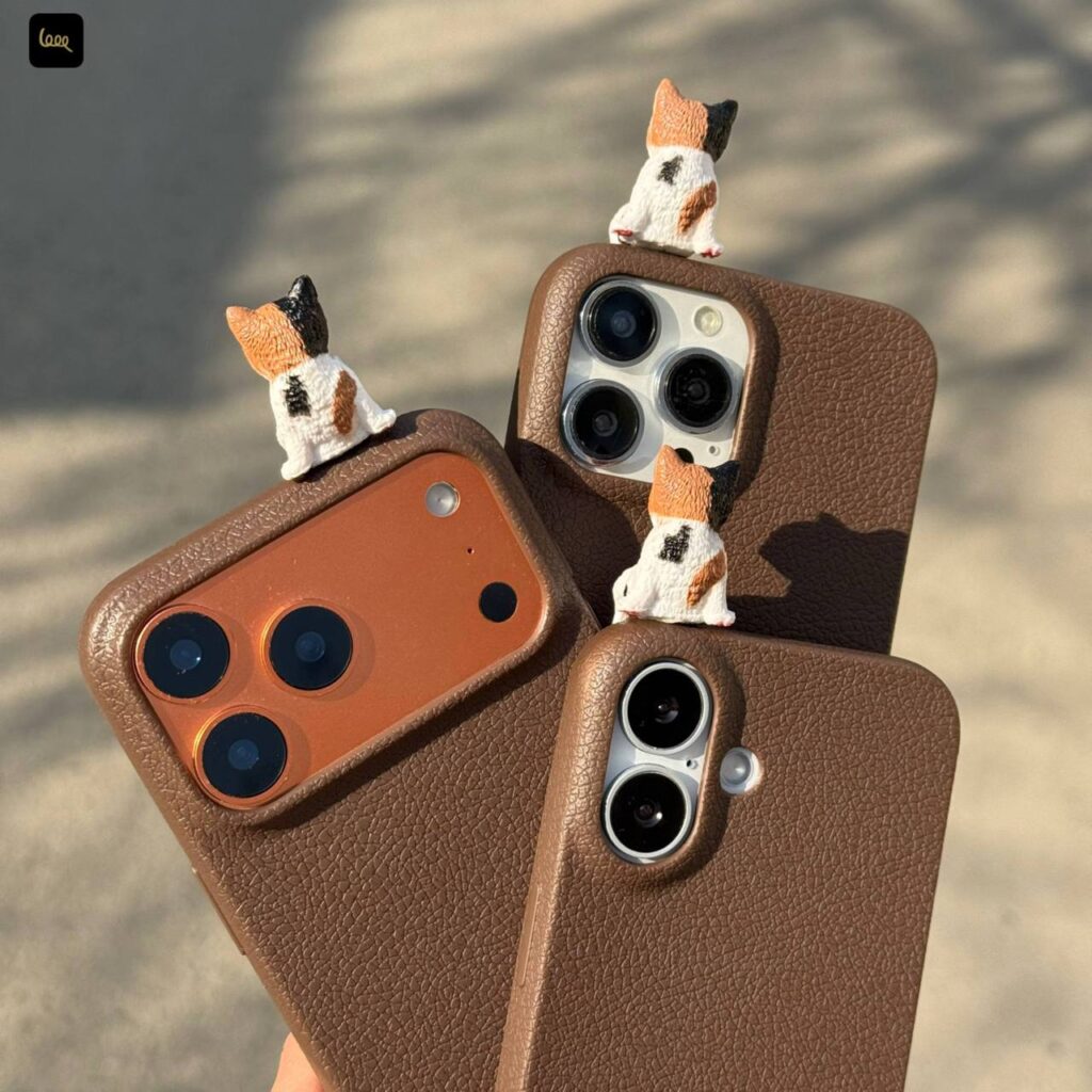 قاب گوشی آیفون طرح ماسا كت قهوه اي