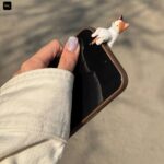 قاب گوشی آیفون طرح ماسا كت قهوه اي - تصویر 2